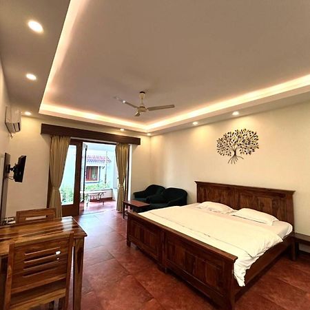 Villa Riviera Sapphire à Siolim Extérieur photo