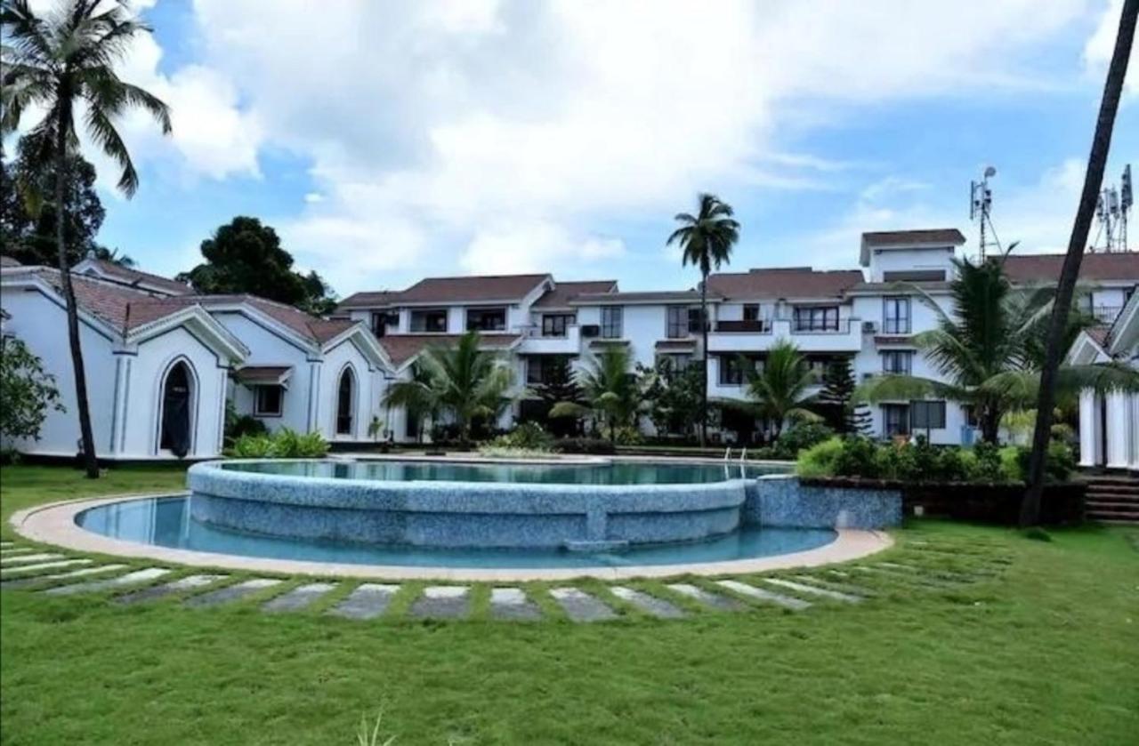 Villa Riviera Sapphire à Siolim Extérieur photo