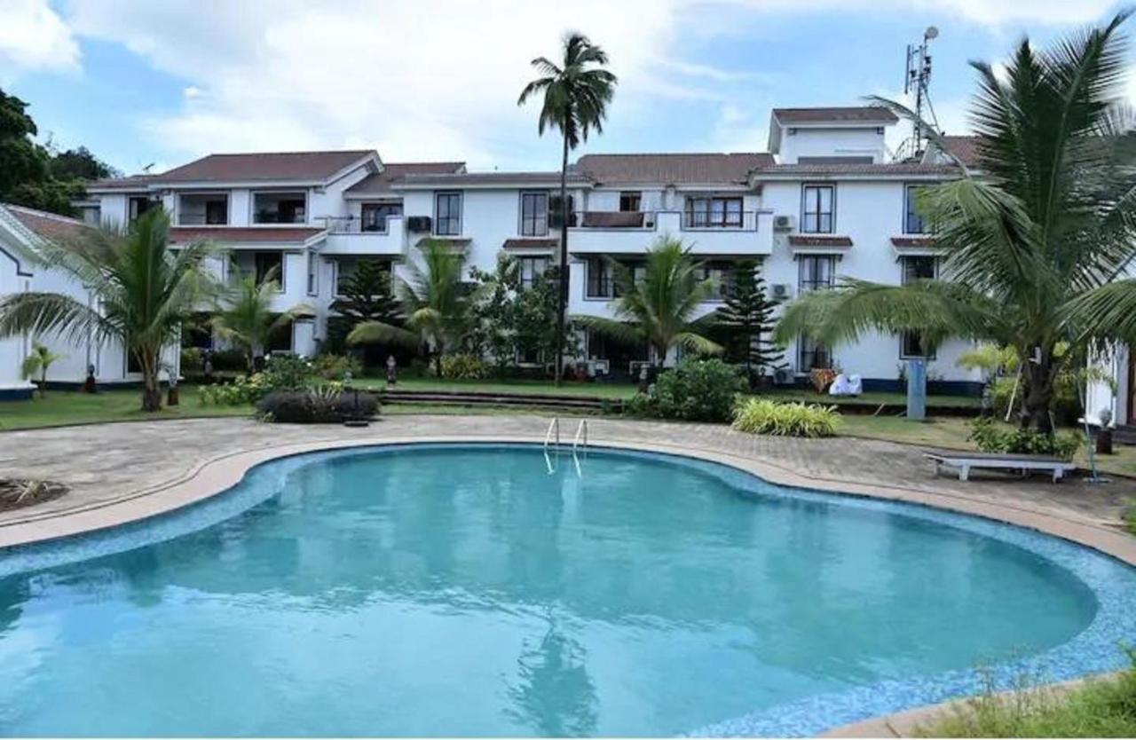 Villa Riviera Sapphire à Siolim Extérieur photo