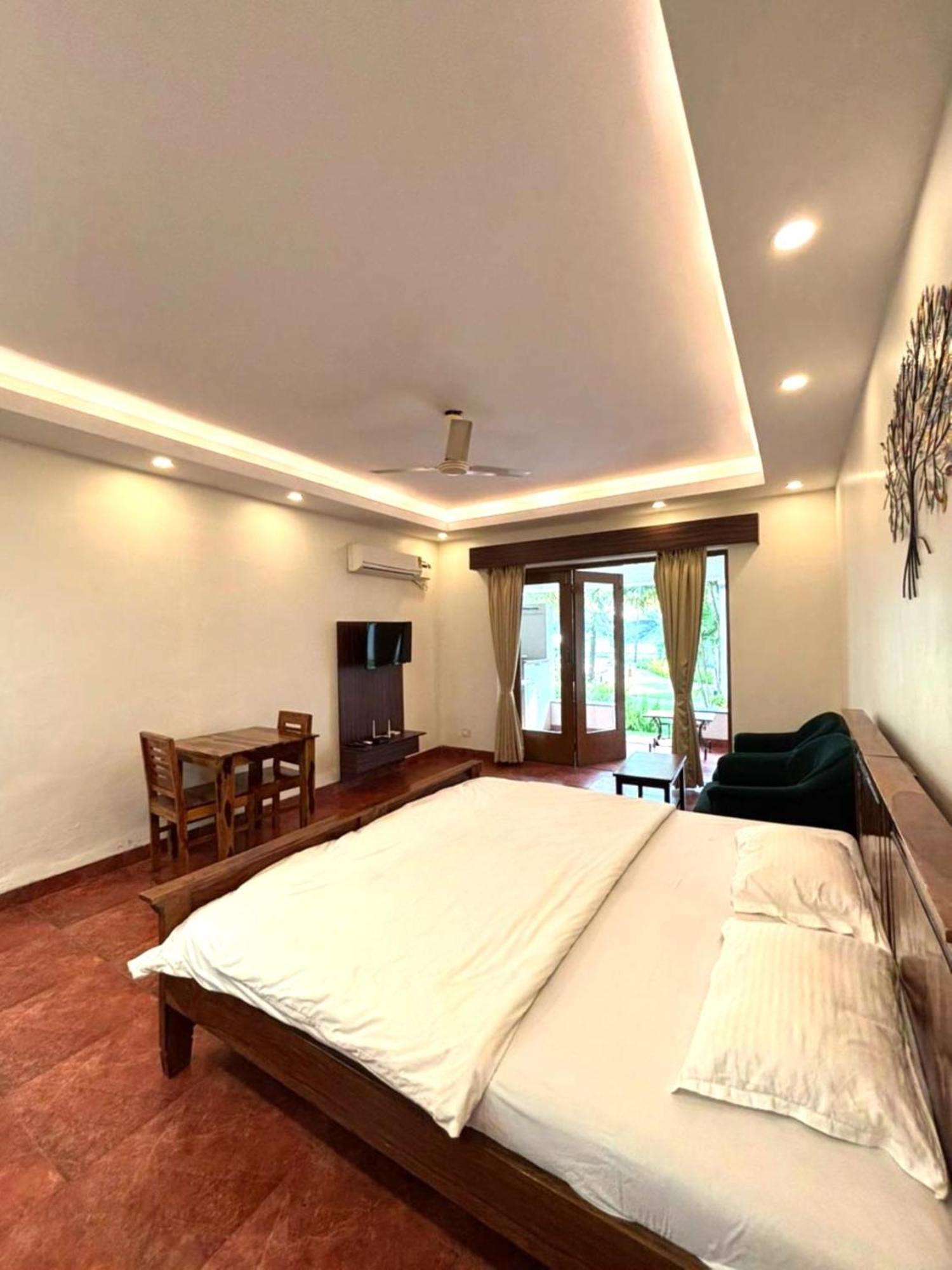 Villa Riviera Sapphire à Siolim Extérieur photo